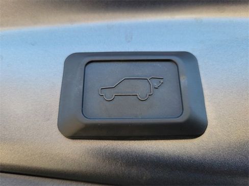 Used 2025 Toyota RAV4 XSE image 10