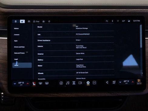 Used 2023 Rivian R1T Adventure image 47