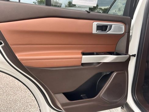 Certified 2022 Ford Explorer King Ranch w/ Class IV Trailer Tow Package AWD/4WD image 21