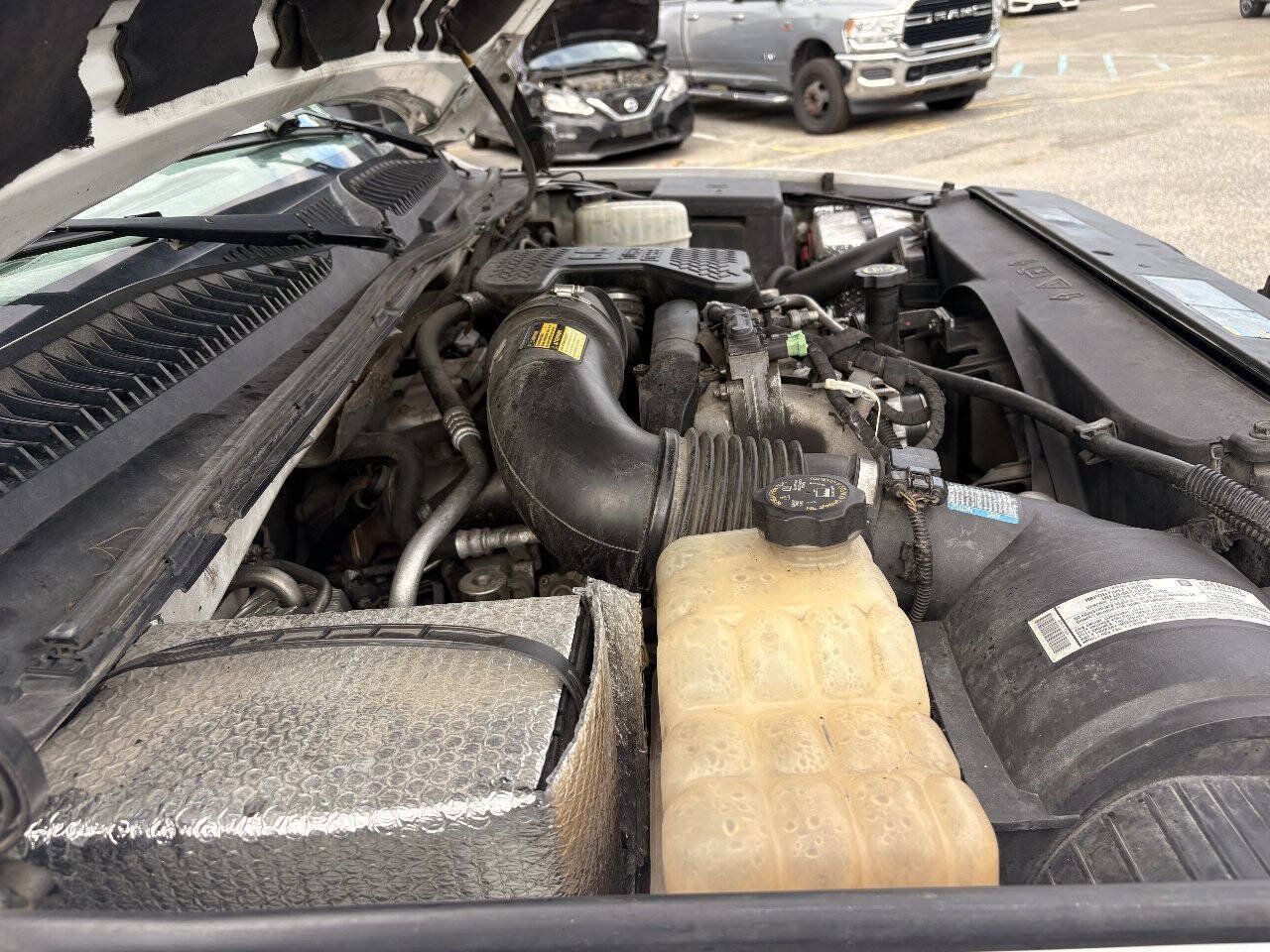 Used 2006 GMC Sierra 2500 SLT w/ Heavy-Duty Power Package AWD/4WD image 40
