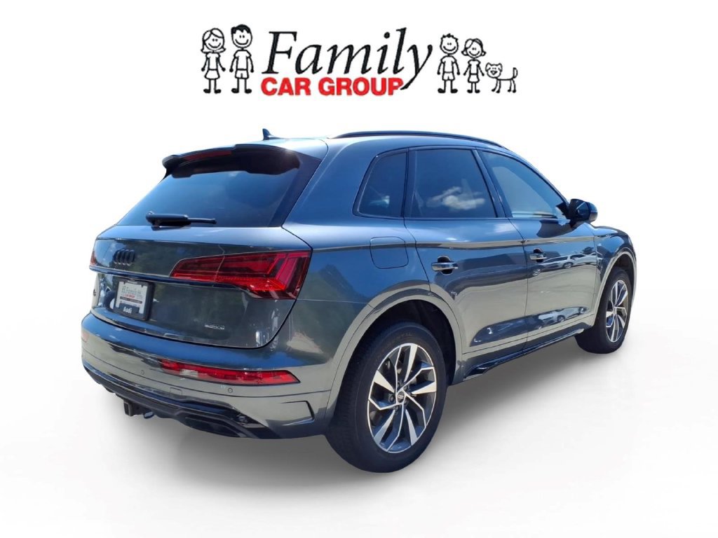 Used 2024 Audi Q5 2.0T Premium w/ Summer of Audi Package AWD/4WD image 4