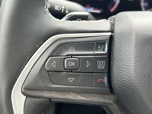 Used 2025 Jeep Grand Cherokee Limited AWD/4WD image 22