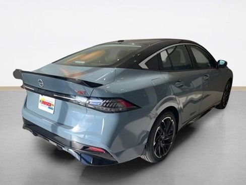 New 2026 Nissan Sentra SR w/ SR Premium Package FWD image 5