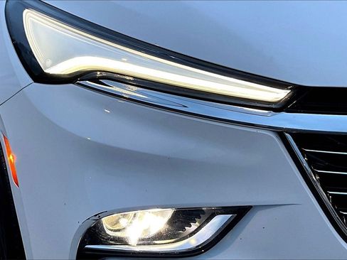 Used 2024 Buick Enclave Premium image 30