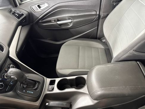 Used 2014 Ford Escape SE image 17