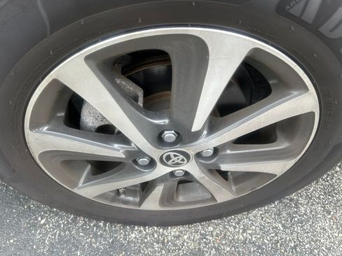 Used 2018 Toyota Prius C One FWD image 10
