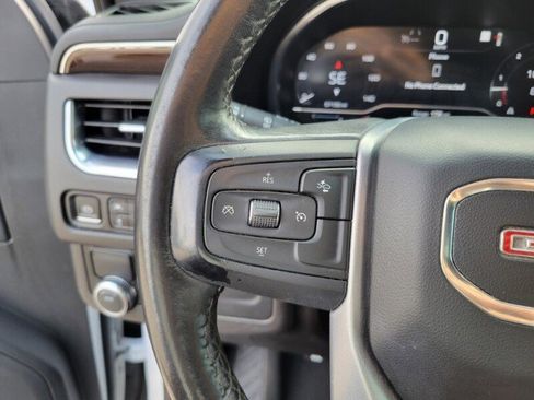 Used 2022 GMC Yukon SLE w/ Gmc Pro Safety Plus Package image 16