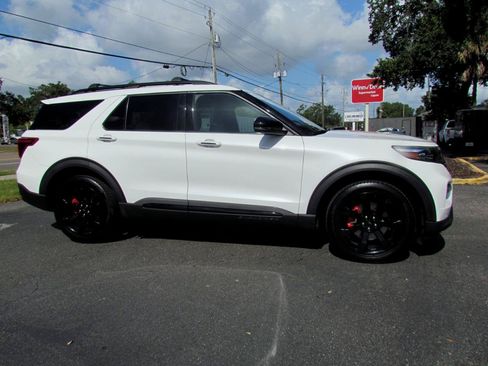 Used 2022 Ford Explorer ST w/ Equipment Group 401A AWD/4WD image 14