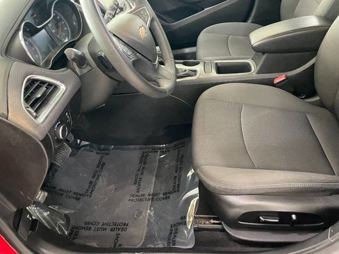 Used 2017 Chevrolet Cruze LT w/ Convenience Package image 17