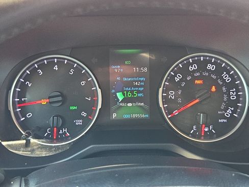 Used 2021 Toyota RAV4 XLE Premium FWD image 23