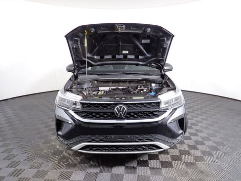 Used 2023 Volkswagen Taos S image 7