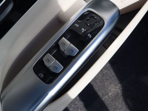 Used 2026 Mercedes-Benz C 300 Sedan image 17