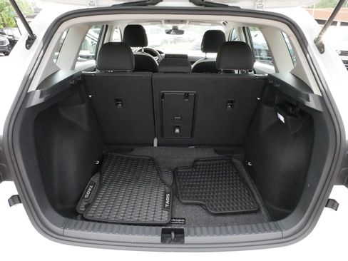 Certified 2025 Volkswagen Taos S FWD image 19