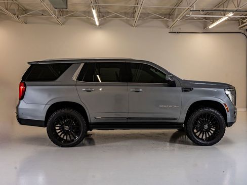 Used 2026 GMC Yukon Denali Ultimate w/ LPO, Floor Liner Package AWD/4WD image 11