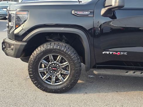Used 2024 GMC Sierra 1500 AT4X AWD/4WD image 9