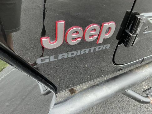 Used 2020 Jeep Gladiator Rubicon AWD/4WD image 12