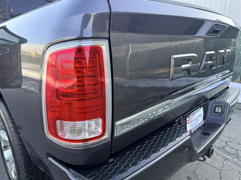Used 2017 RAM 1500 Limited image 11