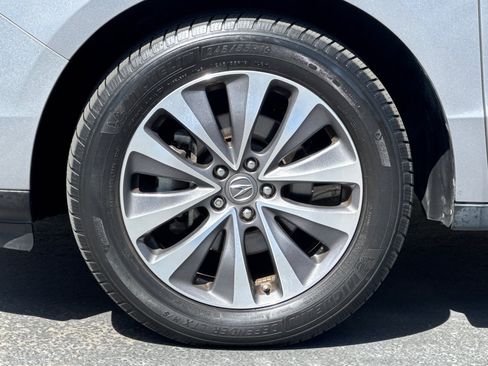 Used 2016 Acura MDX w/ Technology Package AWD/4WD image 38