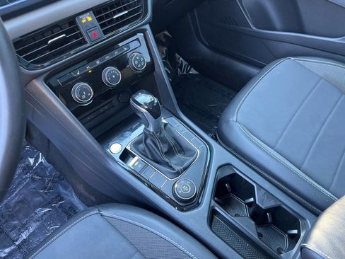 Used 2023 Volkswagen Taos SE image 28