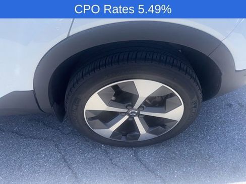 Certified 2023 Volvo XC40 B5 Plus w/ Driver Assist Package AWD/4WD image 15
