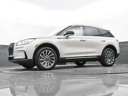 Used 2024 Lincoln Corsair Reserve FWD image 25