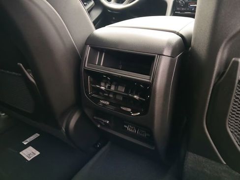 New 2026 Jeep Grand Cherokee Laredo X image 25