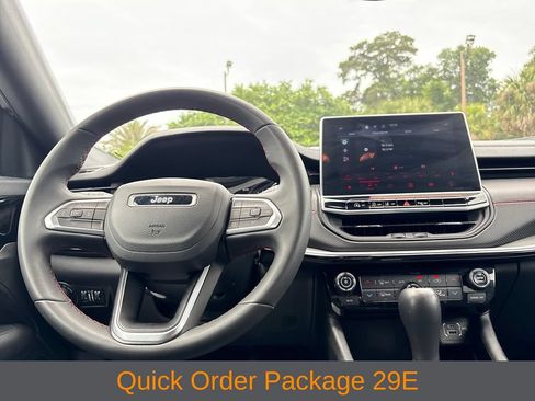 Used 2025 Jeep Compass Trailhawk AWD/4WD image 13