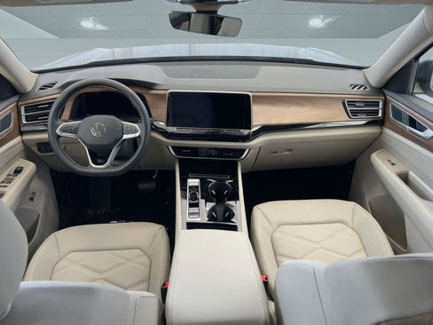 New 2026 Volkswagen Atlas SE image 16