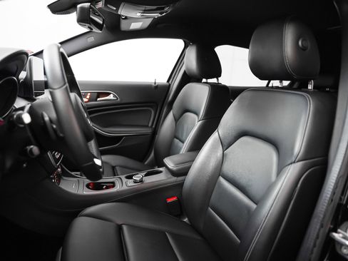 Used 2020 Mercedes-Benz GLA 250 4MATIC image 8