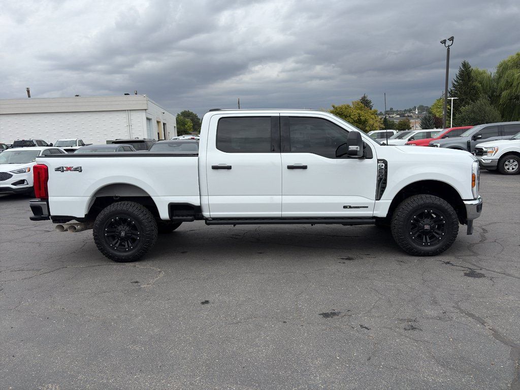 Used 2025 Ford F250 XLT AWD/4WD image 6