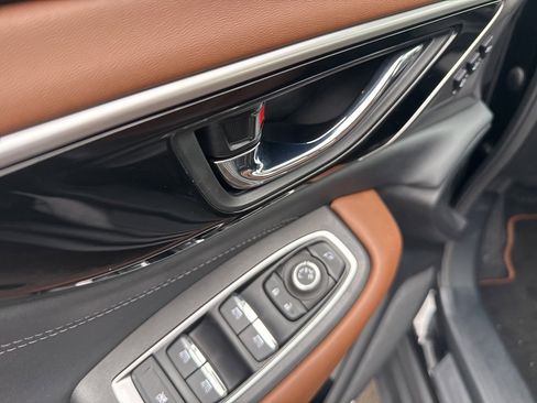 Certified 2022 Subaru Outback Touring XT w/ Popular Package #2 image 9