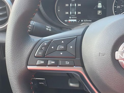 New 2025 Nissan Versa SR w/ Trunk Package image 19