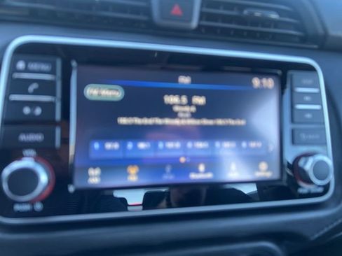 Used 2024 Nissan Versa S w/ Trunk Package image 19