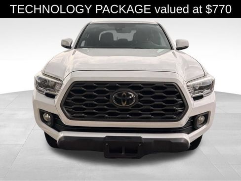 Used 2020 Toyota Tacoma TRD Off-Road w/ Technology Package AWD/4WD image 2