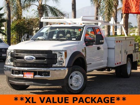 Used 2019 Ford F450 XL w/ XL Value Package image 4