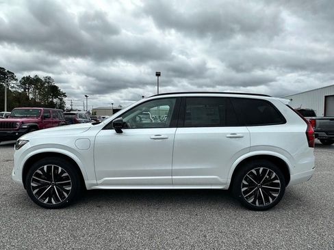 New 2026 Volvo XC90 T8 Ultra w/ Protection Package Premier AWD/4WD image 32