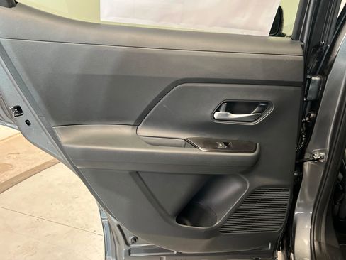 New 2026 Nissan Kicks SR w/ Cold Weather Package image 18