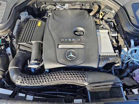 Used 2019 Mercedes-Benz GLC 350e 4MATIC image 30