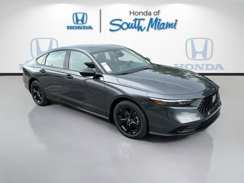 New 2025 Honda Accord SE image 1