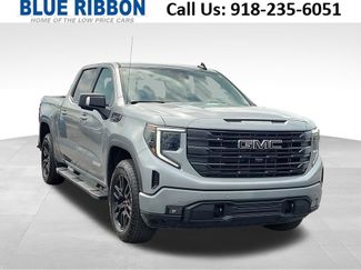 Used 2025 GMC Sierra 1500 Elevation w/ Elevation Premium Package AWD/4WD video 1