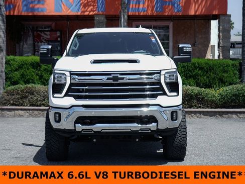Used 2024 Chevrolet Silverado 3500 LTZ w/ LTZ Convenience Package AWD/4WD image 3