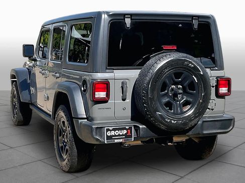 Used 2018 Jeep Wrangler Unlimited Sport AWD/4WD image 11