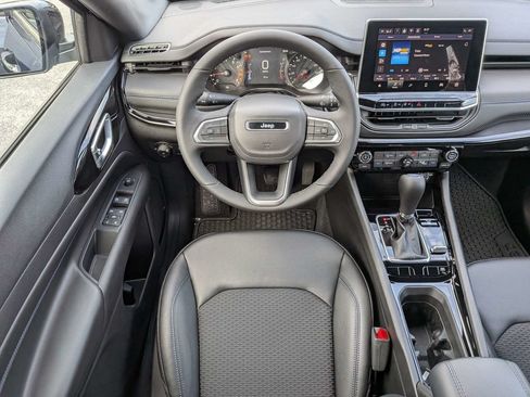 New 2026 Jeep Compass Latitude AWD/4WD image 15