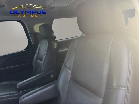 Used 2013 Cadillac Escalade ESV Premium AWD/4WD image 15