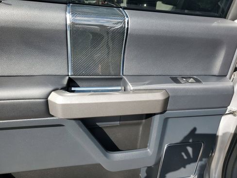 Used 2022 Ford F250 Platinum w/ Tremor Off-Road Package image 16