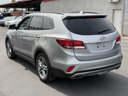Used 2017 Hyundai Santa Fe FWD w/ Cargo Package image 5