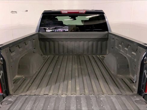 Used 2023 Chevrolet Silverado 1500 LT AWD/4WD image 5