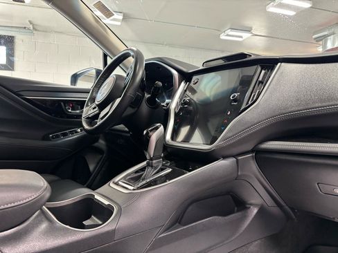 Used 2022 Subaru Outback Limited XT AWD/4WD image 13