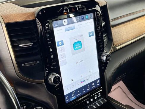 Used 2022 RAM 1500 Limited image 15