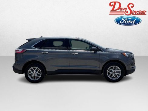 Used 2024 Ford Edge SEL w/ Convenience Package AWD/4WD image 5